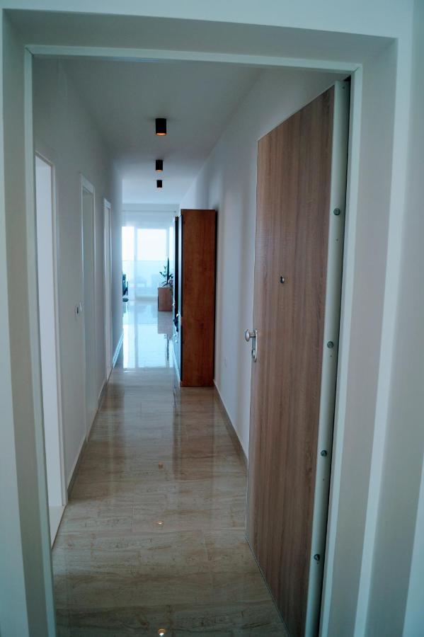 Apartment Ivona With Beautiful Seaview Макарська Екстер'єр фото